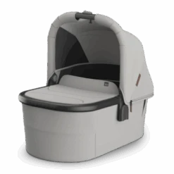 Uppababy Bassinet V3 Savannah - Pearl Gray Jacquard | Carbon Frame